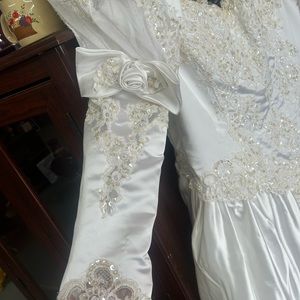 Wedding dress